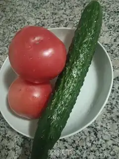Make Tomato fried eggs step 0