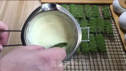 Make Tea, butter, crackers step 10