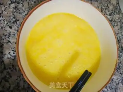Make Tomato fried eggs step 3