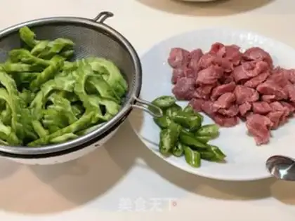 Make Suffering melons, peppers, ribs step 4