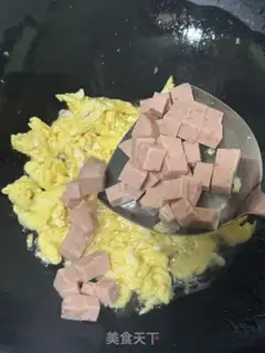 Make Eggs and meat and rice step 6
