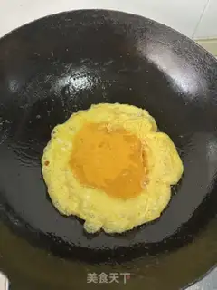Make Scrambled eggs step 3