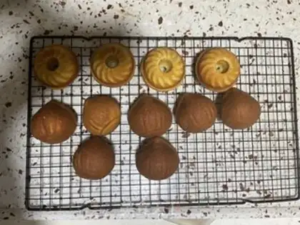 Make Happy almond sponge cake step 12