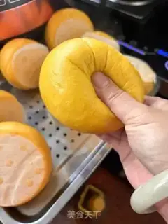 Make Pumpkin buns step 4