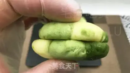 Make Tea and three-colour cookies step 23