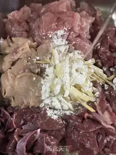 Make Piggy soup in the rice step 5