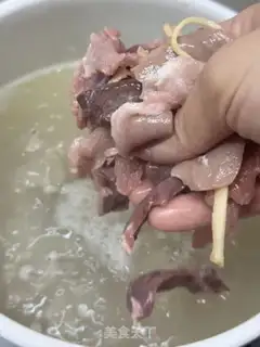 Make Piggy soup in the rice step 10