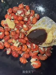 Make Garlic Lobster Noodles step 8