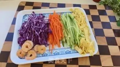 Make Viet Nam Spring Roll step 6