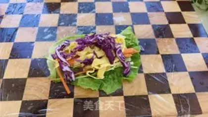 Make Viet Nam Spring Roll step 8