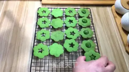 Make Tea chocolate cakes step 15