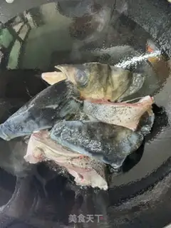 Make Potatofish soup step 1