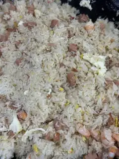 Make Lunch prawn veggie rice step 8