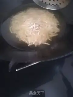 Make Barbecue noodles step 1
