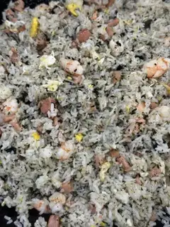 Make Lunch prawn veggie rice step 10