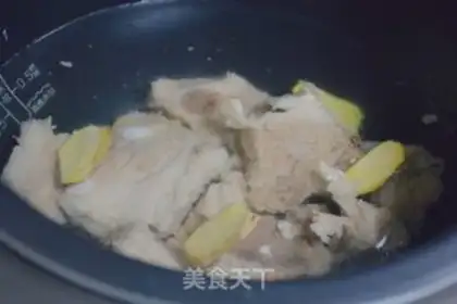 Make Juicy date soup step 1