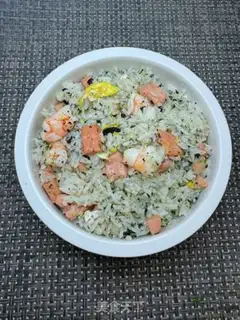 Make Lunch prawn veggie rice step 12