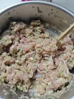 Make Steam radish meatballs step 5