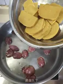 Make Weenie makes yellow rice sauce step 4