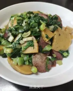 Make Weenie makes yellow rice sauce step 8