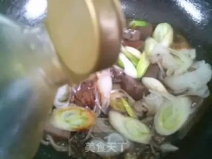 Make The taro on the onion makes duck blood step 8