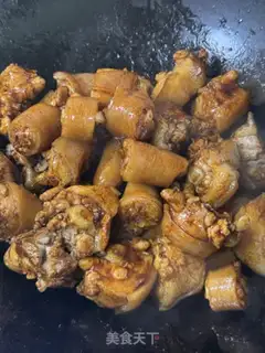 Make Burn the tail of a pig step 5