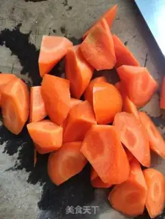 Make Carrots, goat