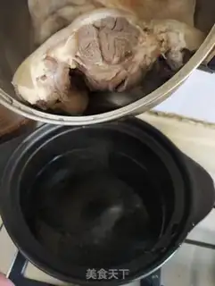 Make Red-coloured pork step 4