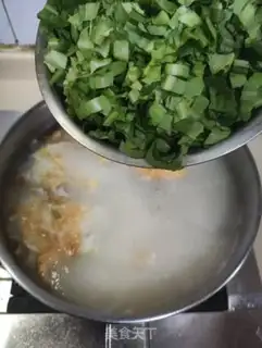Make Wheat and egg soup step 4
