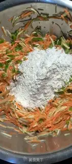 Make Vegetable pie step 2