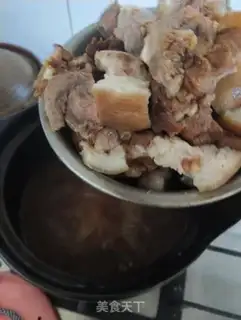 Make Red-coloured pork step 8