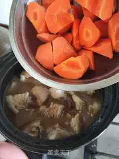 Make Red-coloured pork step 9