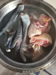 Make Sea cucumber chicken step 0