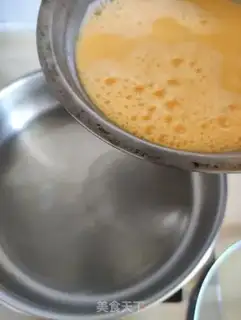 Make Spicy egg dumplings step 2