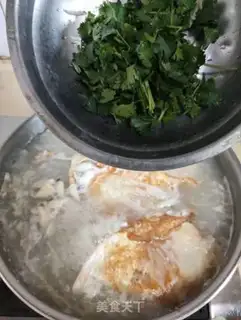 Make Fried egg radish soup step 6