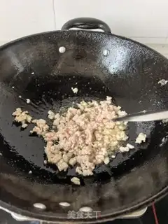 Make Red-fried sturgeon step 2