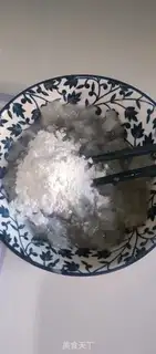 Make cucumber shrimp step 1