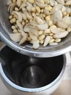 Make Lily soy step 2