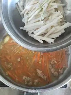 Make Lotus fried meat step 5