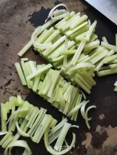 Make Cracker carrots step 1