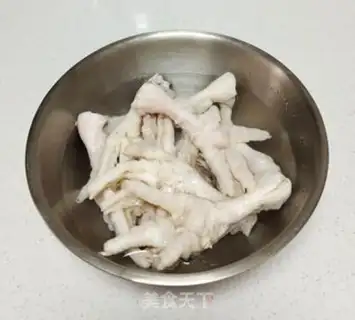 Make Frozen chicken claws step 0