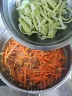 Make Cracker carrots step 5