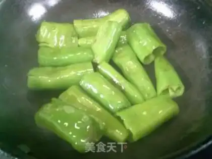 Make Cream pepper with beans step 3