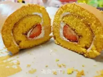Make Strawberry roll step 8