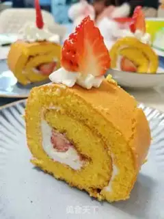 Make Strawberry roll step 9