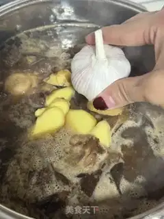 Make Red-burned cow tail bone step 8