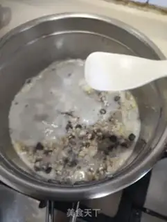 Make Five black oatmeal egg porridge step 4