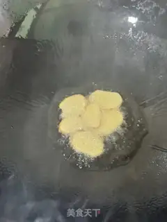 Make Five flowers for ribs step 4