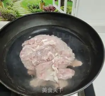 Make The inner ridge of the red cow step 0