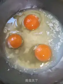 Make Fried eggs step 4